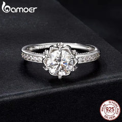 BNREnterprise 1ct VVS1 Moissanite Solitaire Flower Ring