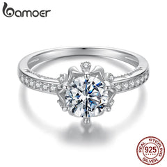BNREnterprise 1ct VVS1 Moissanite Solitaire Flower Ring